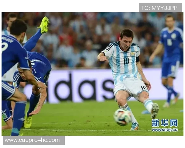 名点足球明星进球精彩瞬间回顾与分析展现球场上的传奇时刻